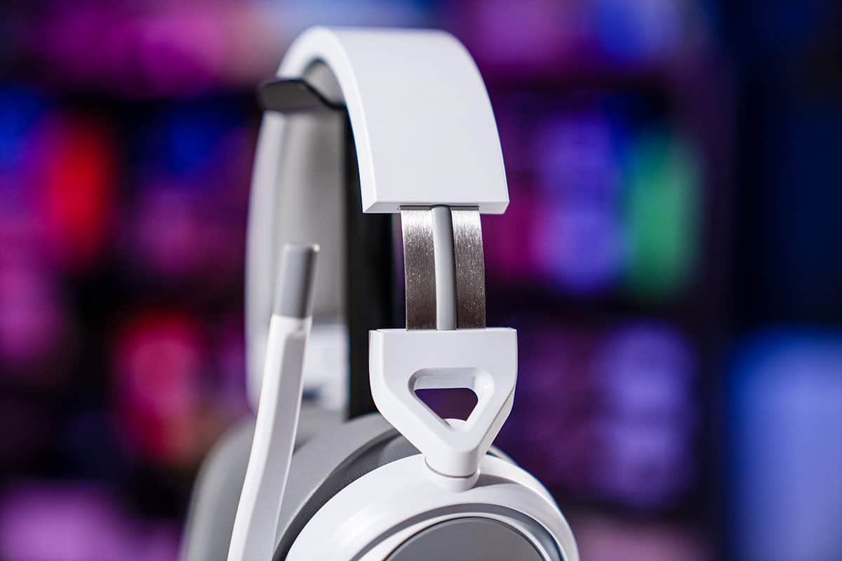 CORSAIR HS55 Stereo Headset Review