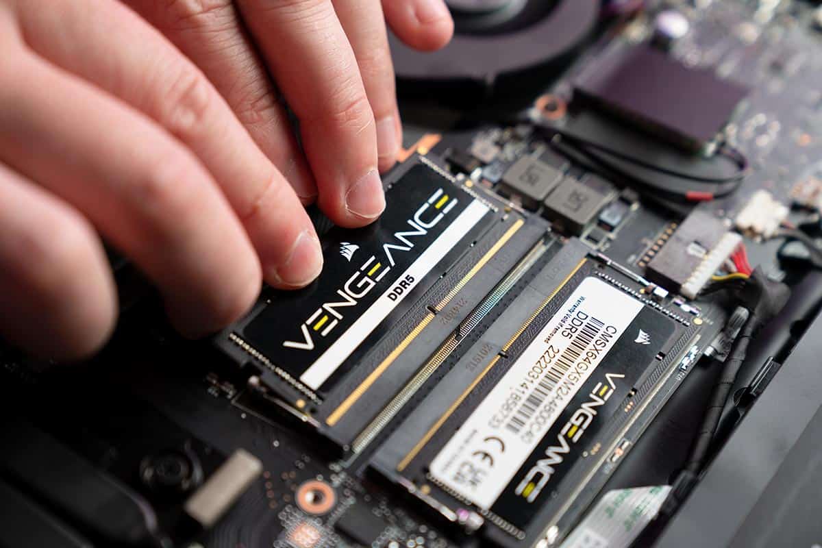 How to upgrade RAM on laptop devices 2024: DDR5 laptop RAM upgrade