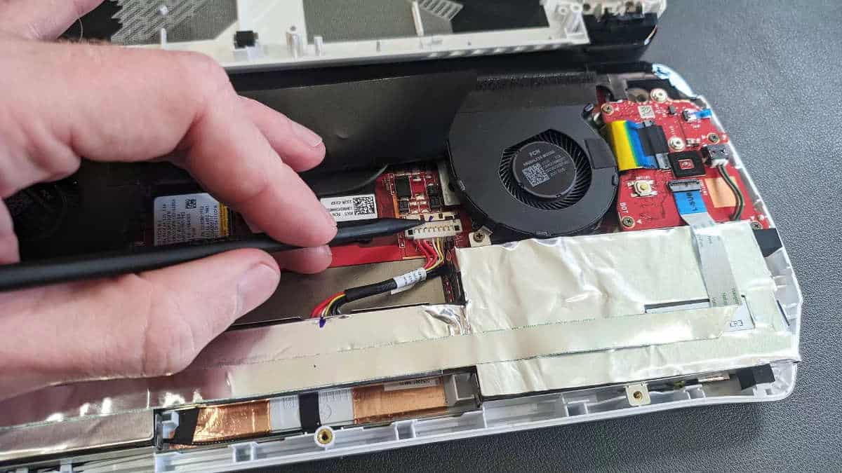 ROG Ally: Here's what happens to your warranty if you upgrade the SSD  yourself - SoyaCincau