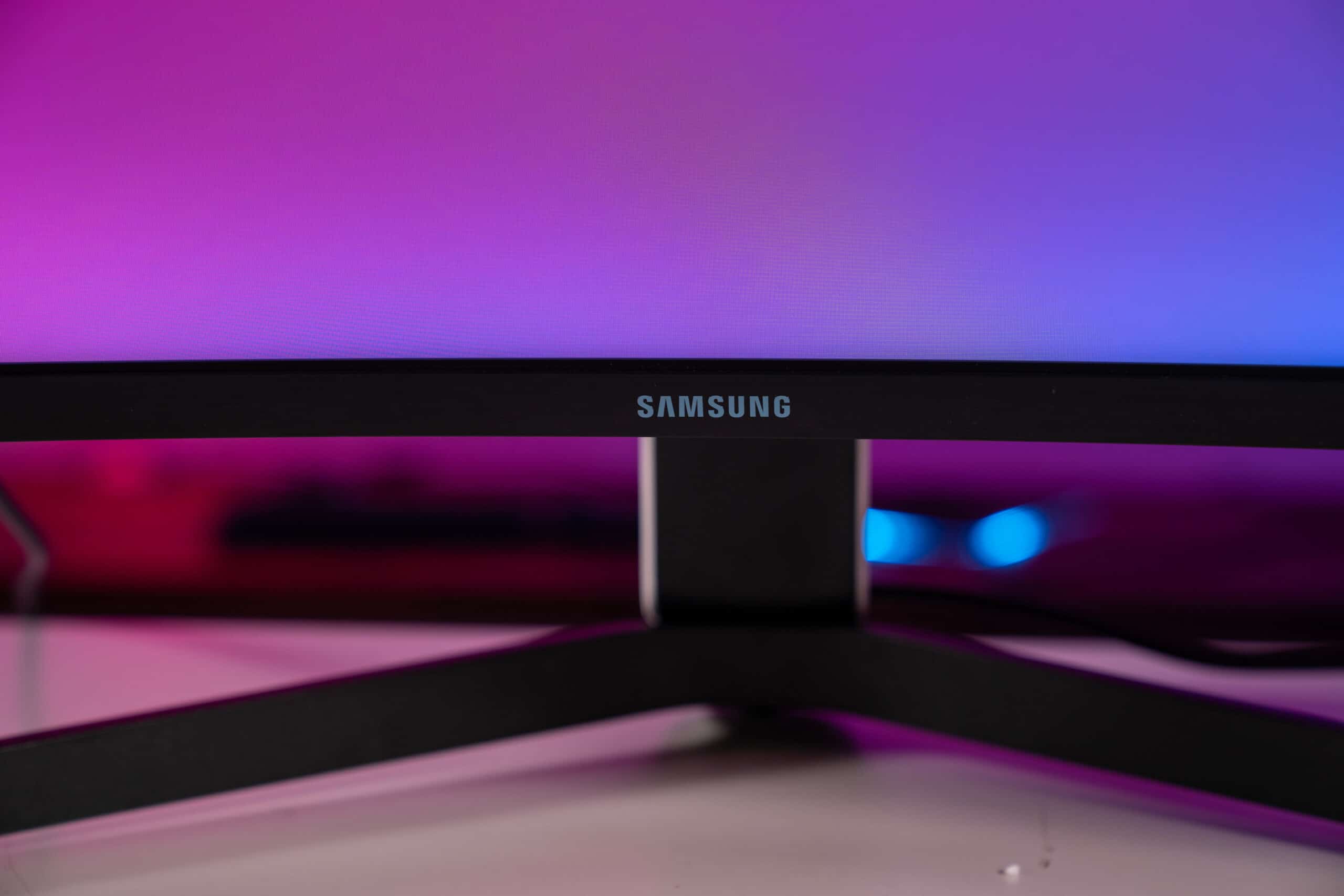 Samsung Odyssey OLED G9 review: I want to buy it